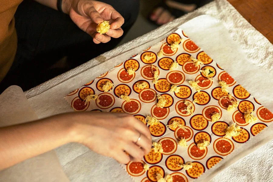 DIY Beeswax wrap drops - Our Reusable Lifestyle